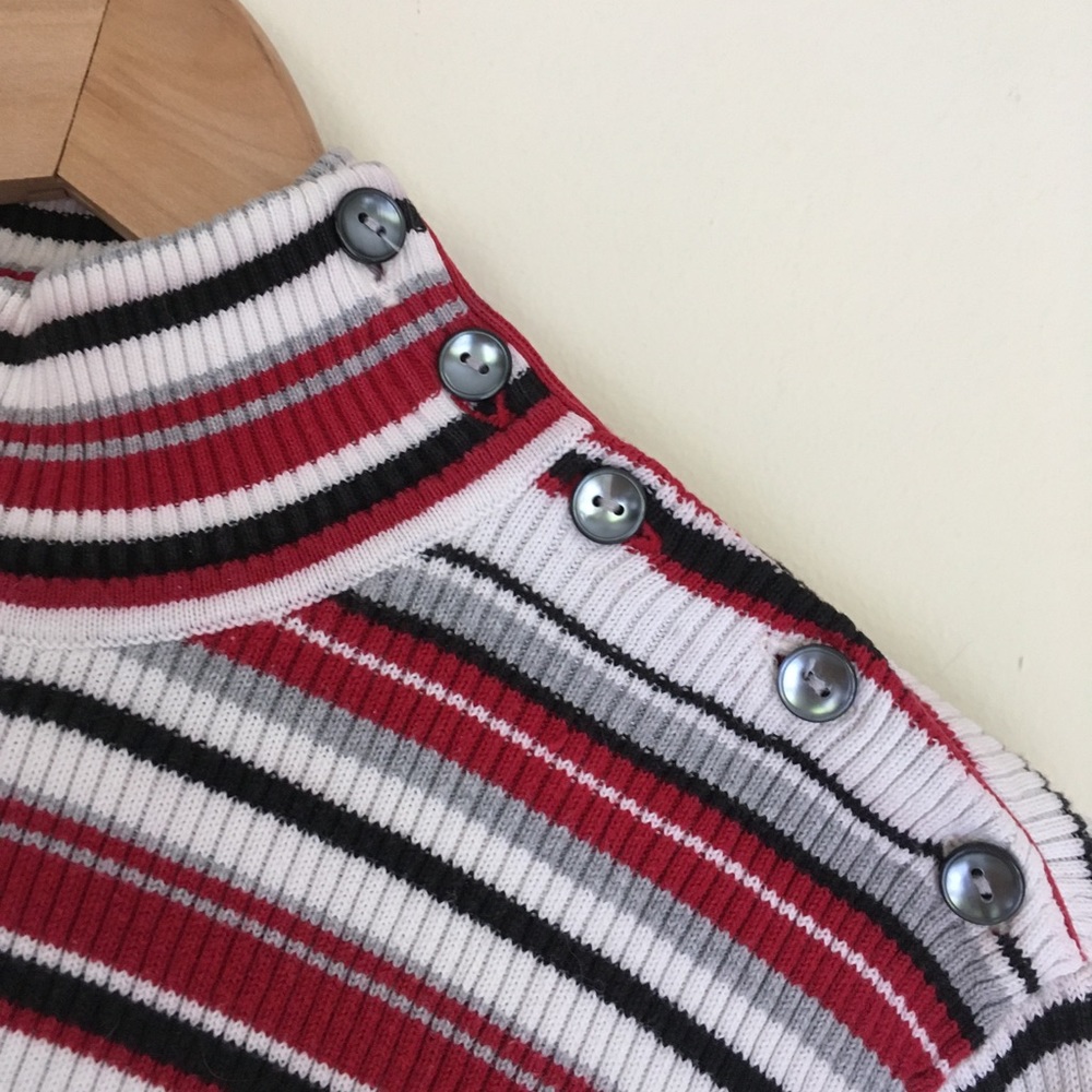♦️ Striped Turtleneck with Buttoned Collar - Picture 3 of 5